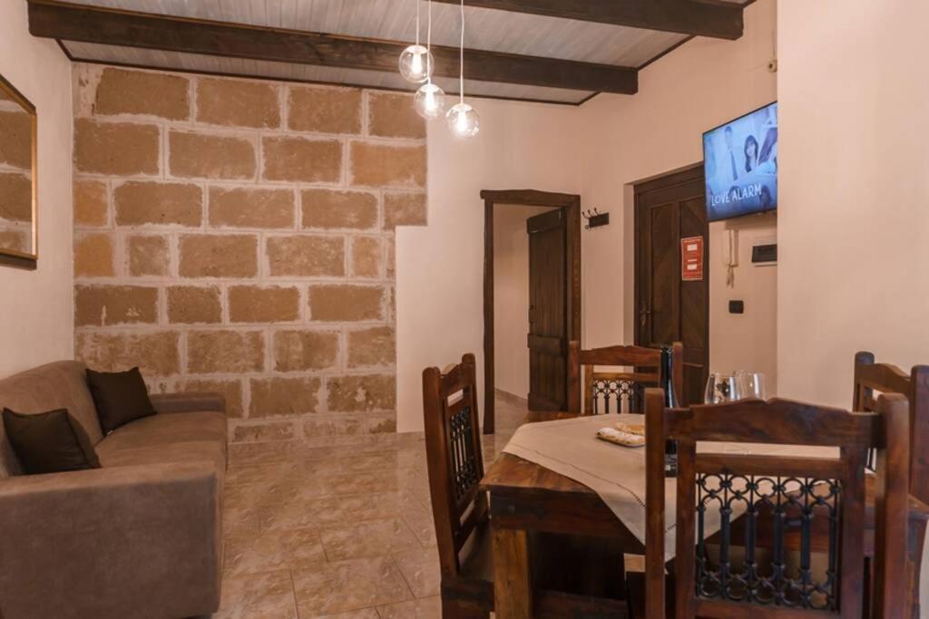 Miguel House Apartment Алгеро Екстериор снимка