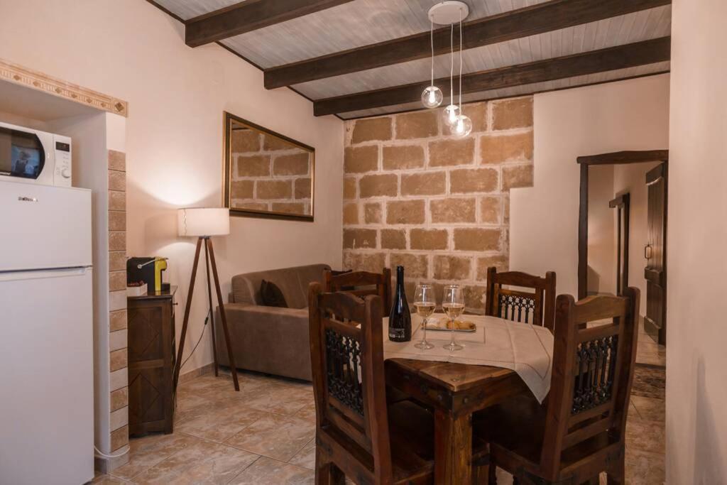 Miguel House Apartment Алгеро Екстериор снимка